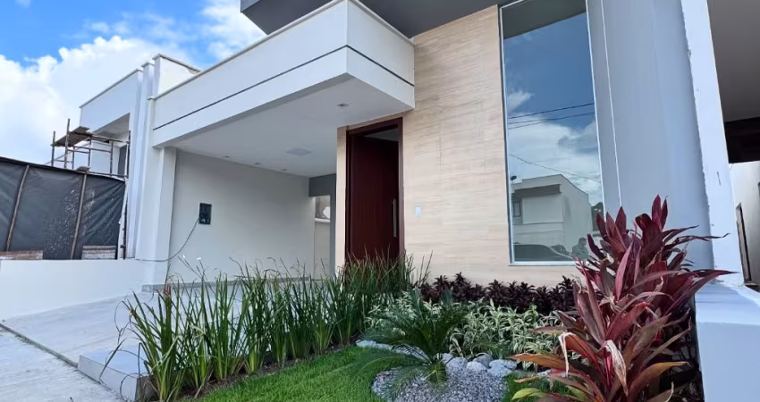 Linda Casa no Condomínio Porto Marina,  3 suítes já pronta pra Morar
