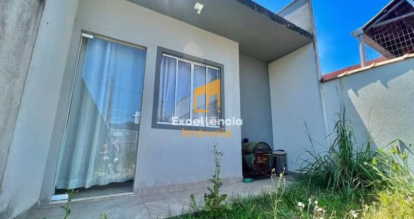 Casa com 02 quartos em Matinhos