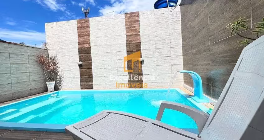 Sobrado perto do mar  com piscina
