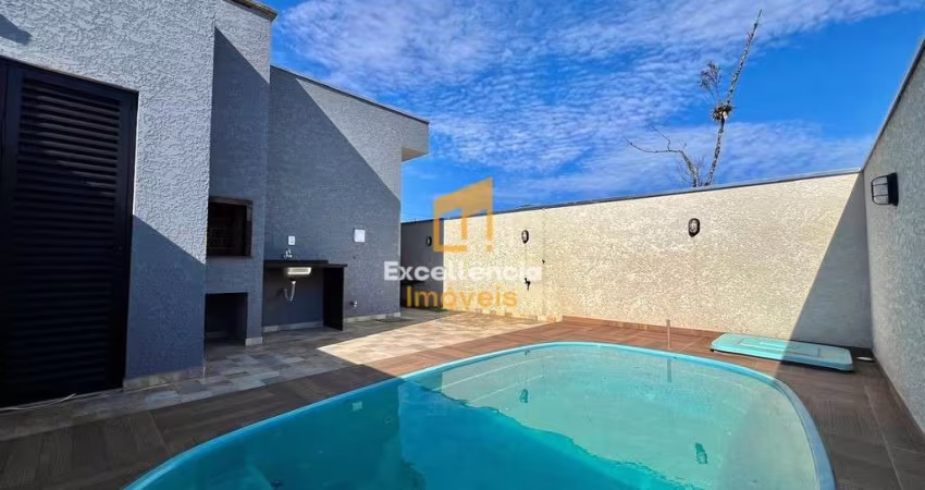 Casa 3 dormitórios com piscina no Nereidas