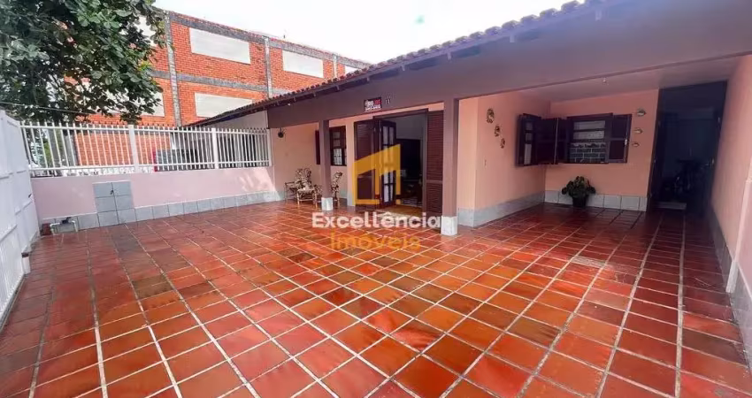 Casa com 3 quartos à venda no Costa Azul, Matinhos 