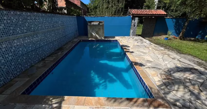 Casa em Itanhaém com Piscina