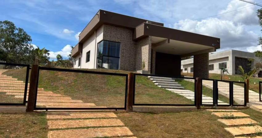 Casa em condomínio fechado com 3 quartos à venda no Condomínio Vale Do Luar, Jaboticatubas 