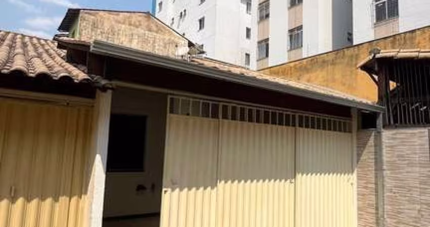 Casa com 2 quartos à venda na Rua do Carmelo, Santa Mônica, Belo Horizonte