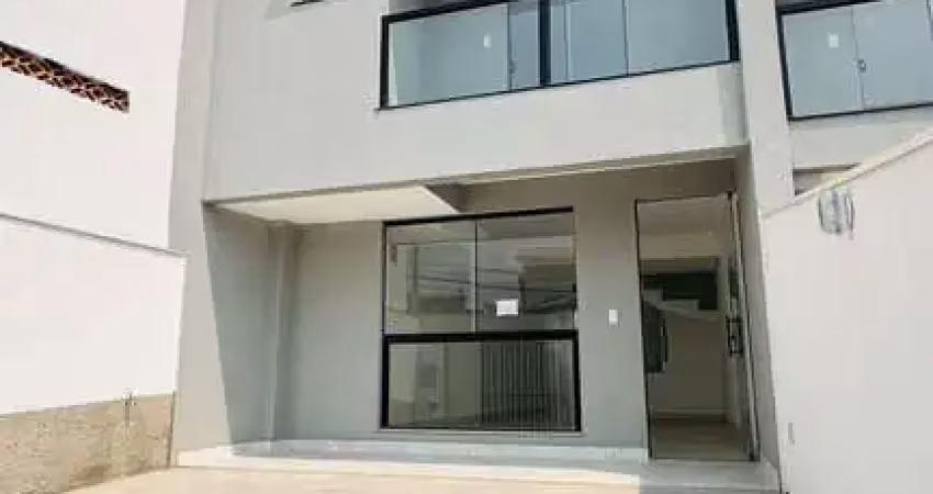 Casa com 2 quartos à venda na Rua Augusto Franco, São João Batista, Belo Horizonte