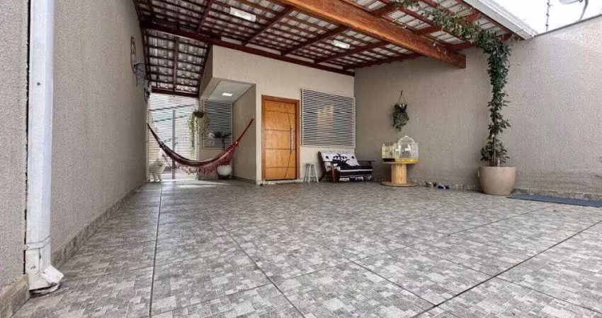 Casa com 3 quartos à venda na Rua Henrique Horta, Planalto, Belo Horizonte