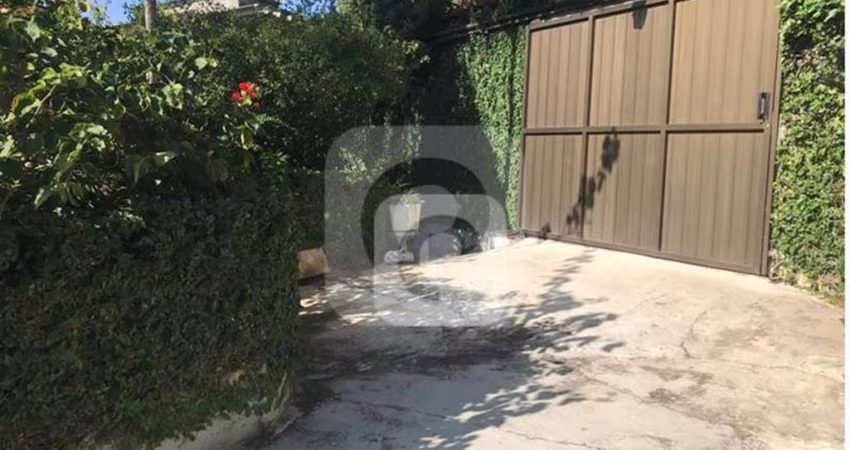 Excelente casa , 6 suites,  piscina, churrasqueira, vista Cristo, sol o  dia inteiro...