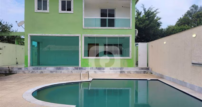Casa TRIPLEX Vargem Pequena