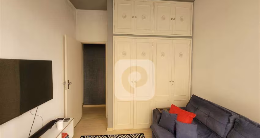 Apartamento recém pintado, reformado prédio tranquilo e familiar
