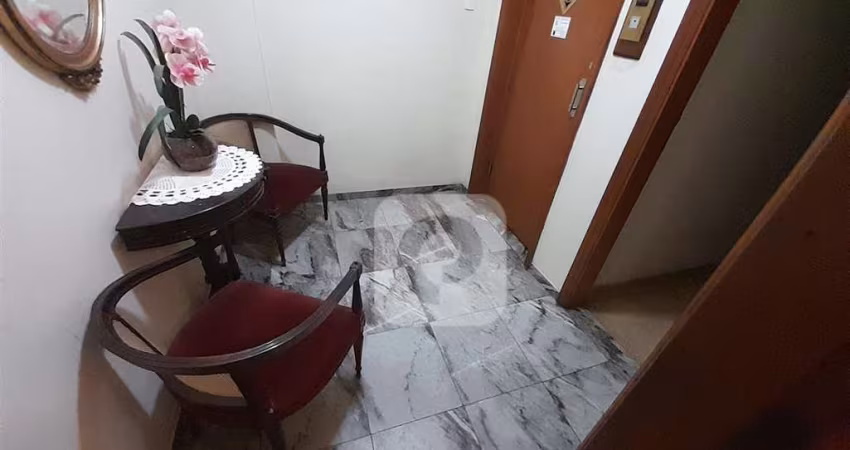 Flamengo. Quadra da Praia, 4 quartos (2 suítes) com vaga