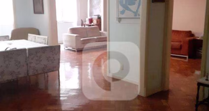 Apartamento de 3 quartos com dependencia completa de empregada