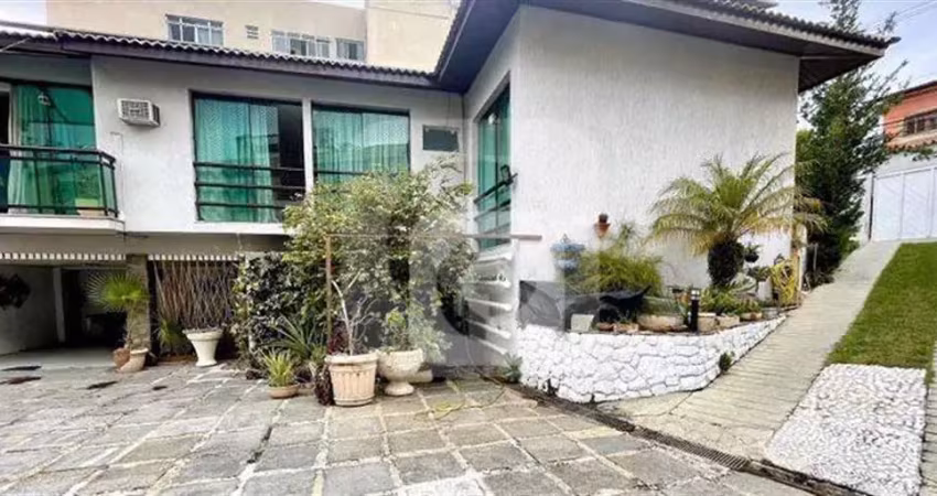 Casa com 7 quartos à venda na Rua Jaime Ovale, Jardim Guanabara, Rio de Janeiro