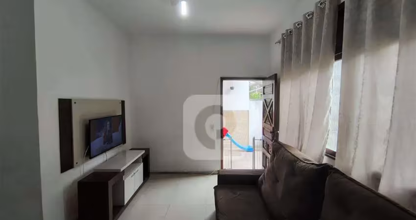 Casa 80m² 3 quartos 2 salas amplo terraço churrasqueira condomínio fechado à venda