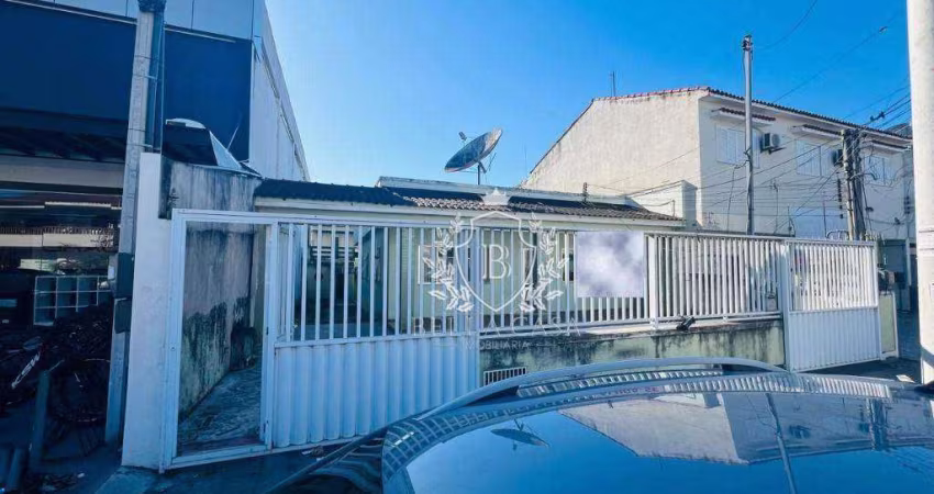 Casa com 3 dormitórios para alugar, 400 m² por R$ 10.000,00/mês - Centro - Araruama/RJ