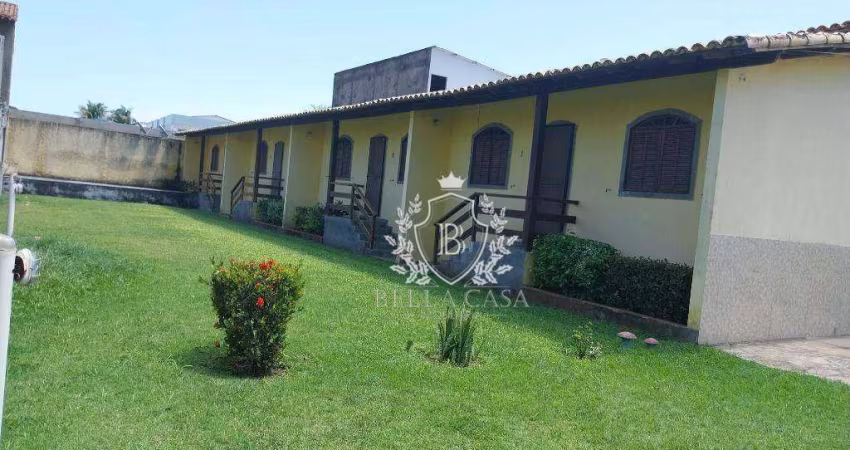 3 casas, cada uma com 1 dormitório, à venda, 150 m² por R$ 750.000 - Bananeiras - Araruama/RJ