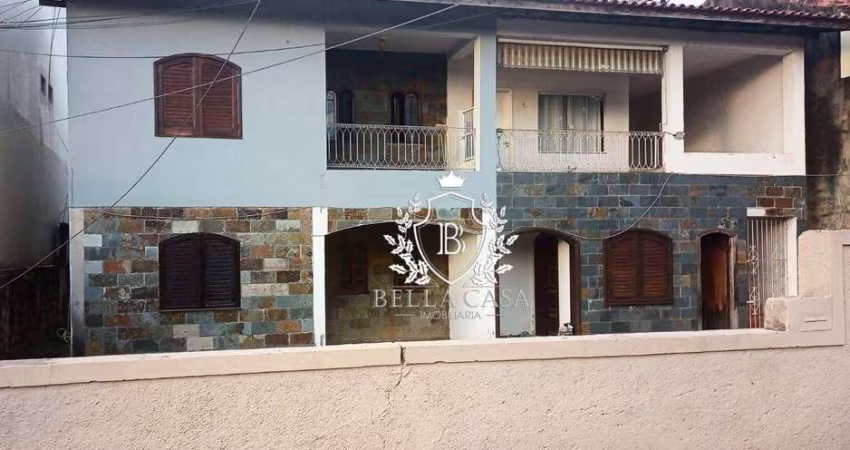 Casa com 2 dormitórios para alugar, 70 m² por R$ 1.800,00/mês - Praça da Bandeira - Araruama/RJ