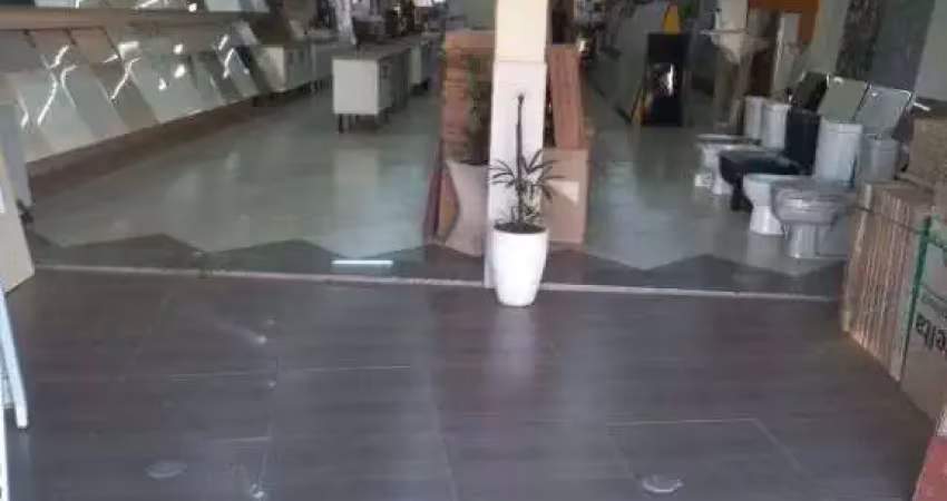 Loja, 360 m² - venda por R$ 950.000 ou aluguel por R$ 9.000/mês - Viaduto - Araruama/RJ