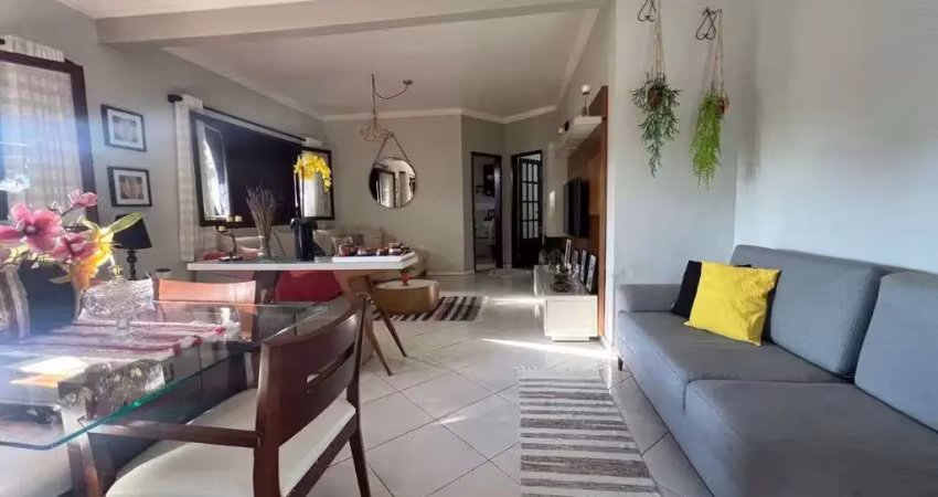 Casa com 6 dormitórios à venda, 280 m² por r$ 600.000 - praca da bandeira - araruama/rio de janeiro