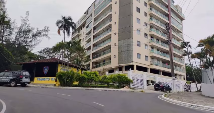 Apartamento com 3 dormitórios à venda, 113 m² por R$ 600.000 - Parque Hotel - Araruama/RJ