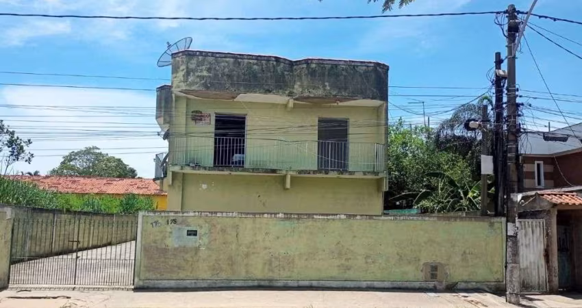 Apartamento com 2 dormitórios à venda, 61 m² por R$ 250.000,00 - Centro - Araruama/RJ