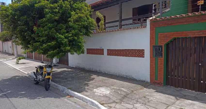 CASA TRIPLEX INDEPENDENTE - 4 QUARTOS - BRAGA - CBO FRIO/RJ