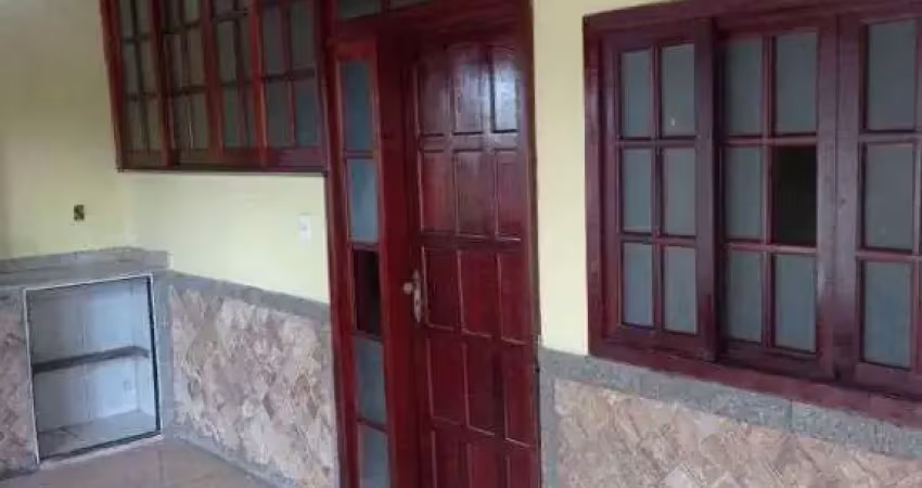 Casa com 3 dormitórios à venda, 180 m² por R$ 350.000,00 - Fazendinha - Araruama/RJ