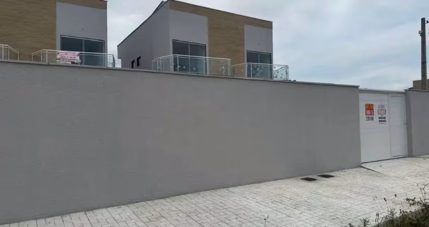 Casa com 2 dormitórios à venda, 90 m² por R$ 350.000,00 - Parque Balneário São Francisco - Cabo Frio/RJ