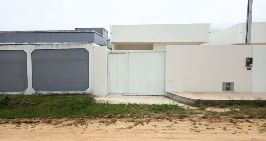 Casa com 3 dormitórios à venda, 80 m² por R$ 269.000,00 - Três Vendas - Araruama/RJ