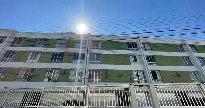 Apartamento com 2 dormitórios à venda, 80 m² por R$ 500.000,00 - Passagem - Cabo Frio/RJ