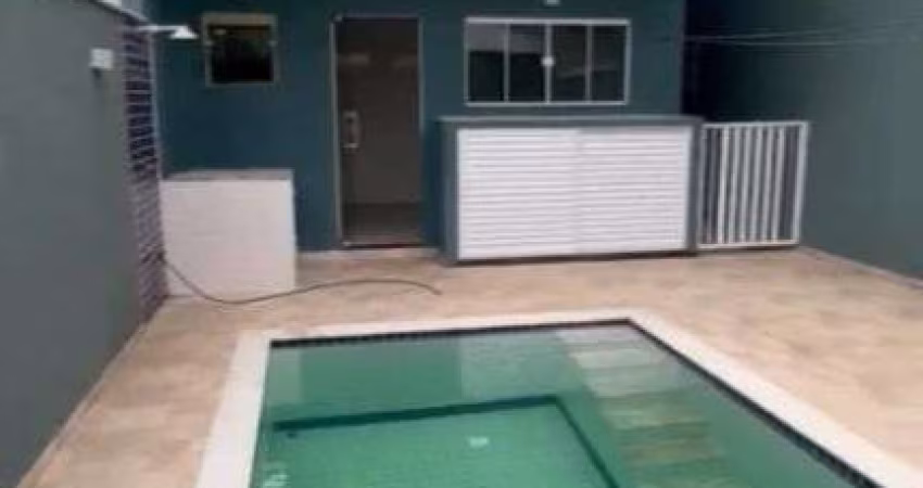 Casa com 3 dormitórios à venda, 160 m² por R$ 500.000,00 - Vinhateiro - São Pedro da Aldeia/RJ