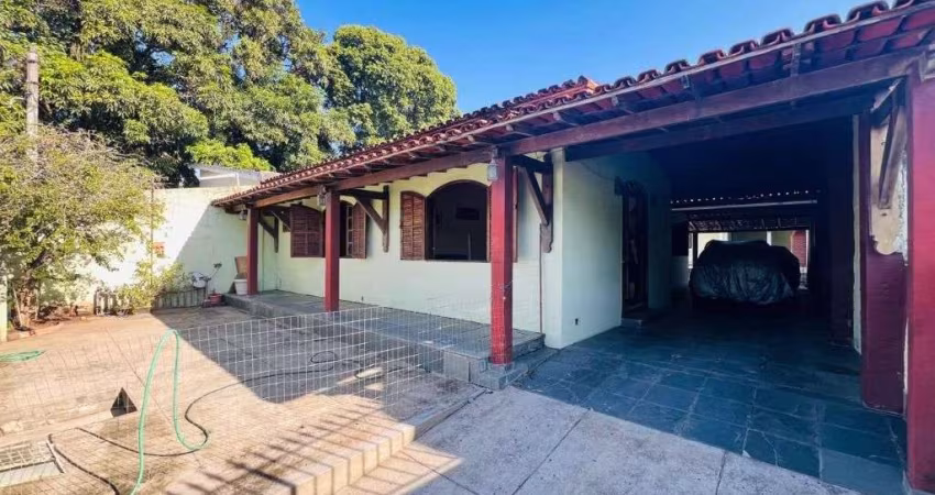 Casa com 3 dormitórios à venda, 180 m² por R$ 550.000,00 - Araruama - Araruama/RJ