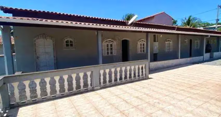 Casa com 3 dormitórios à venda, 84 m² por R$ 550.000,00 - Cond Passaros - Cabo Frio/RJ