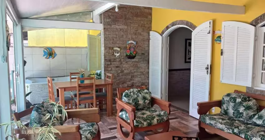 Casa com 3 dormitórios à venda, 260 m² por R$ 2.000.000,00 - Foguete - Cabo Frio/RJ