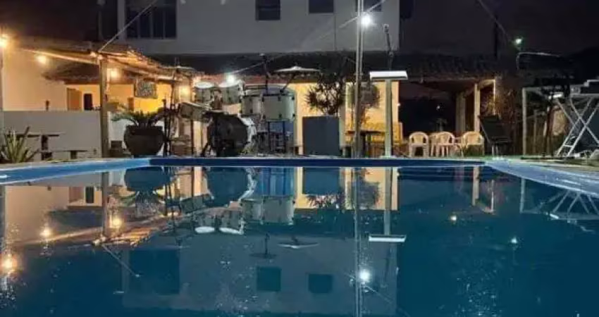 Rancho com 5 dormitórios à venda, 2000 m² por R$ 690.000,00 - Itatiquara - Araruama/RJ