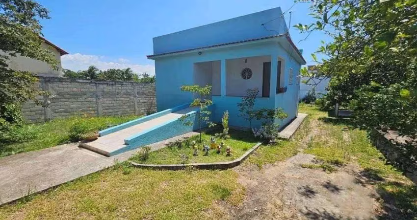 Casa com 3 dormitórios à venda, 100 m² por R$ 280.000,00 - Outeiro - Araruama/RJ