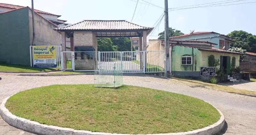 Terreno à venda, 360 m² por R$ 210.000,00 - Centro - Araruama/RJ