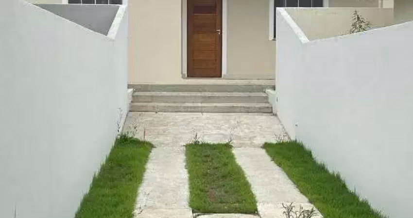 Casa com 2 dormitórios à venda, 71 m² por R$ 350.000 - Coqueiral - Araruama/RJ