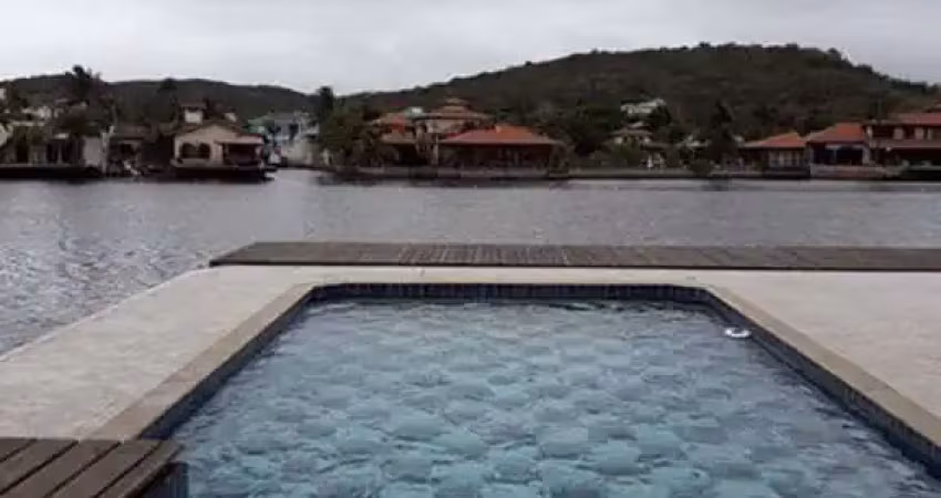 Casa com 4 dormitórios à venda por R$ 899.000,00 - Ogiva - Cabo Frio/RJ