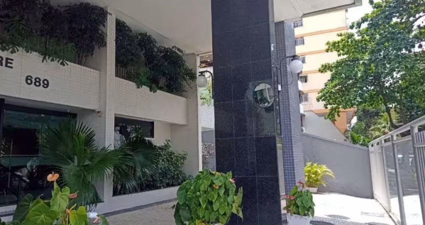 Apartamento com 2 dormitórios à venda, 75 m² por R$ 420.000,00 - Icaraí - Niterói/RJ