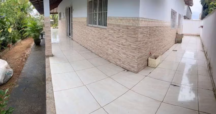 Casa com 3 dormitórios à venda, 150 m² por R$ 400.000,00 - Areal - Araruama/RJ