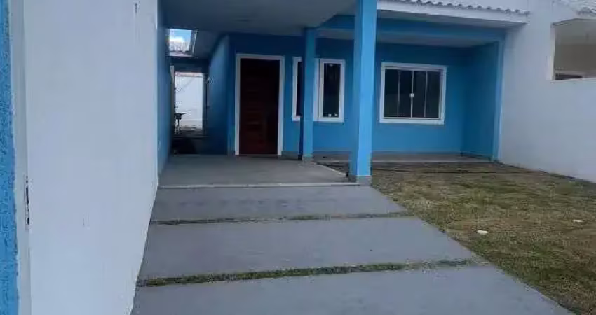 Casa com 3 dormitórios à venda, 95 m² por R$ 430.000,00 - Praia do Barbudo - Araruama/RJ