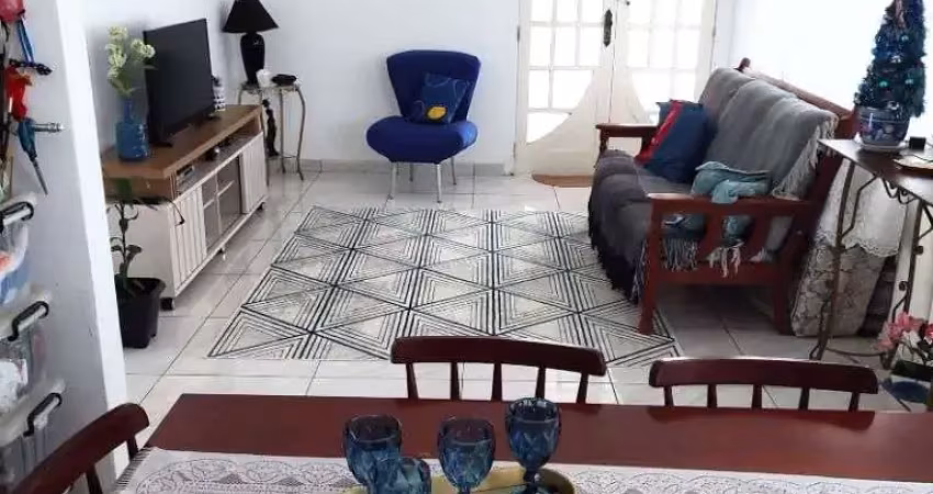 Casa com 2 dormitórios à venda, 110 m² por R$ 315.000,00 - Ponte dos Leites - Araruama/RJ
