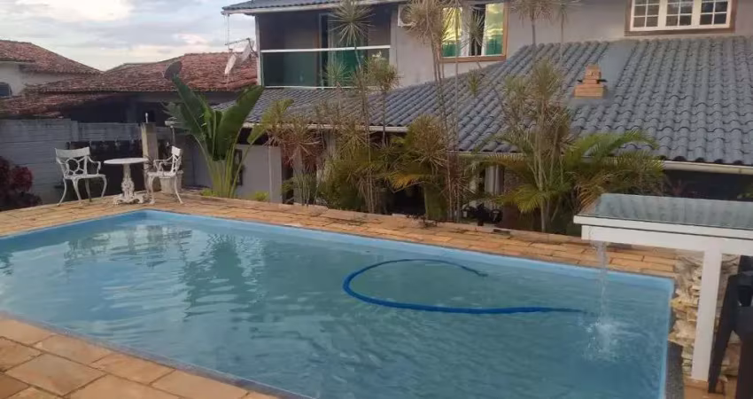 Casa com 4 dormitórios à venda, 200 m² por r$ 530.000,00 - coqueiral - araruama/rj