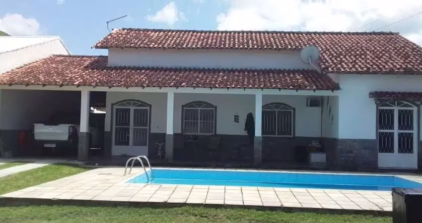 Casa com 3 dormitórios à venda, 300 m² por r$ 330.000,00 - três vendas - araruama/rj