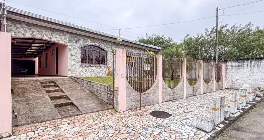 Casa à venda na Rua Jarana, 233, Bairro Alto, Curitiba