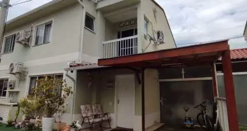 Casa duplex 2 suítes Porteira Fechada Sol da Manhã Olympia Park