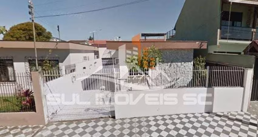 Casa Mobiliada para Locação no Bairro São João