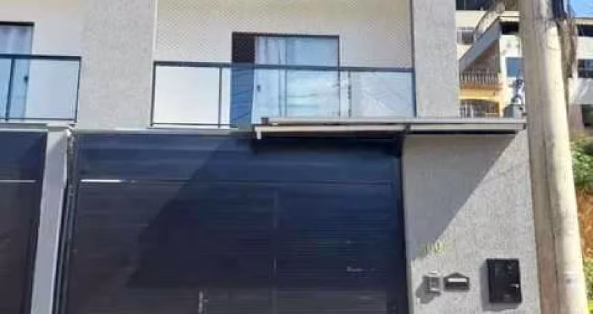 Casa com 3 quartos à venda na Rua Escoteiro Fernando César, Nova Era, Juiz de Fora