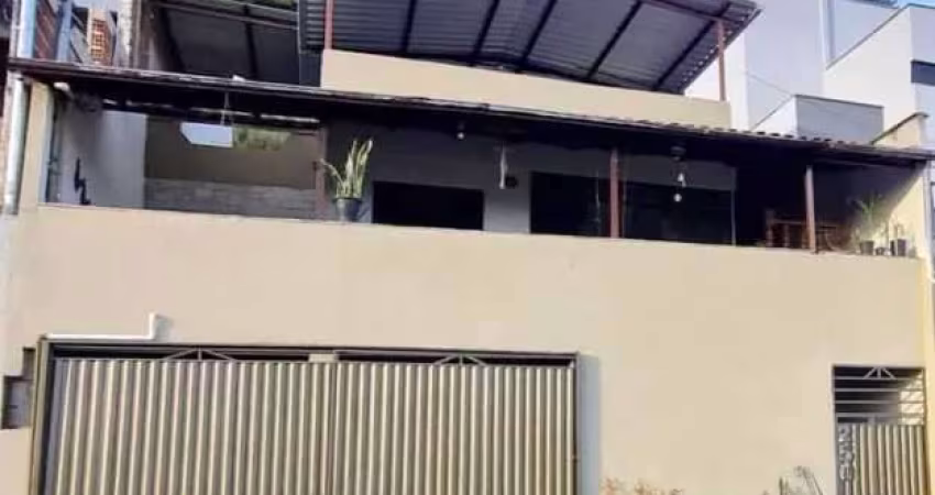 Casa em condomínio fechado com 3 quartos à venda na Rua Doutor Luiz Augusto Nagem Assad, Costa Carvalho, Juiz de Fora
