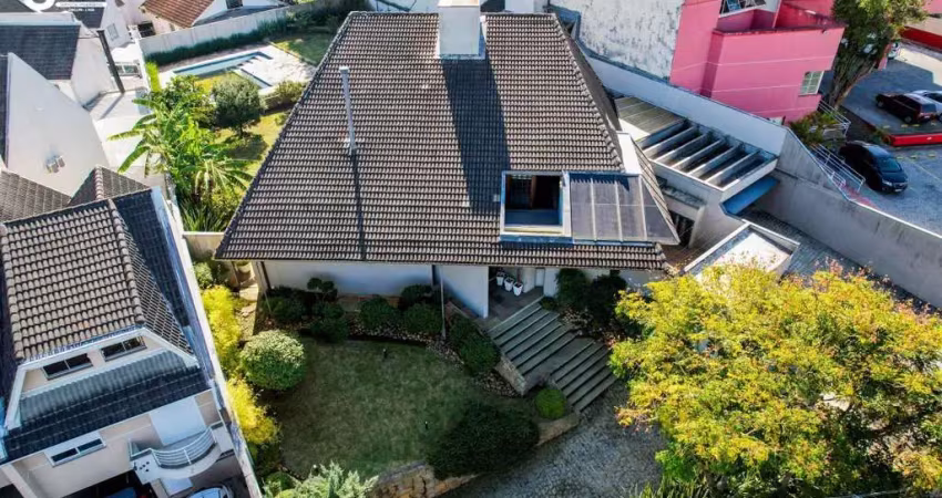 Casa Alto Padrão para Venda em Vista Alegre Curitiba-PR